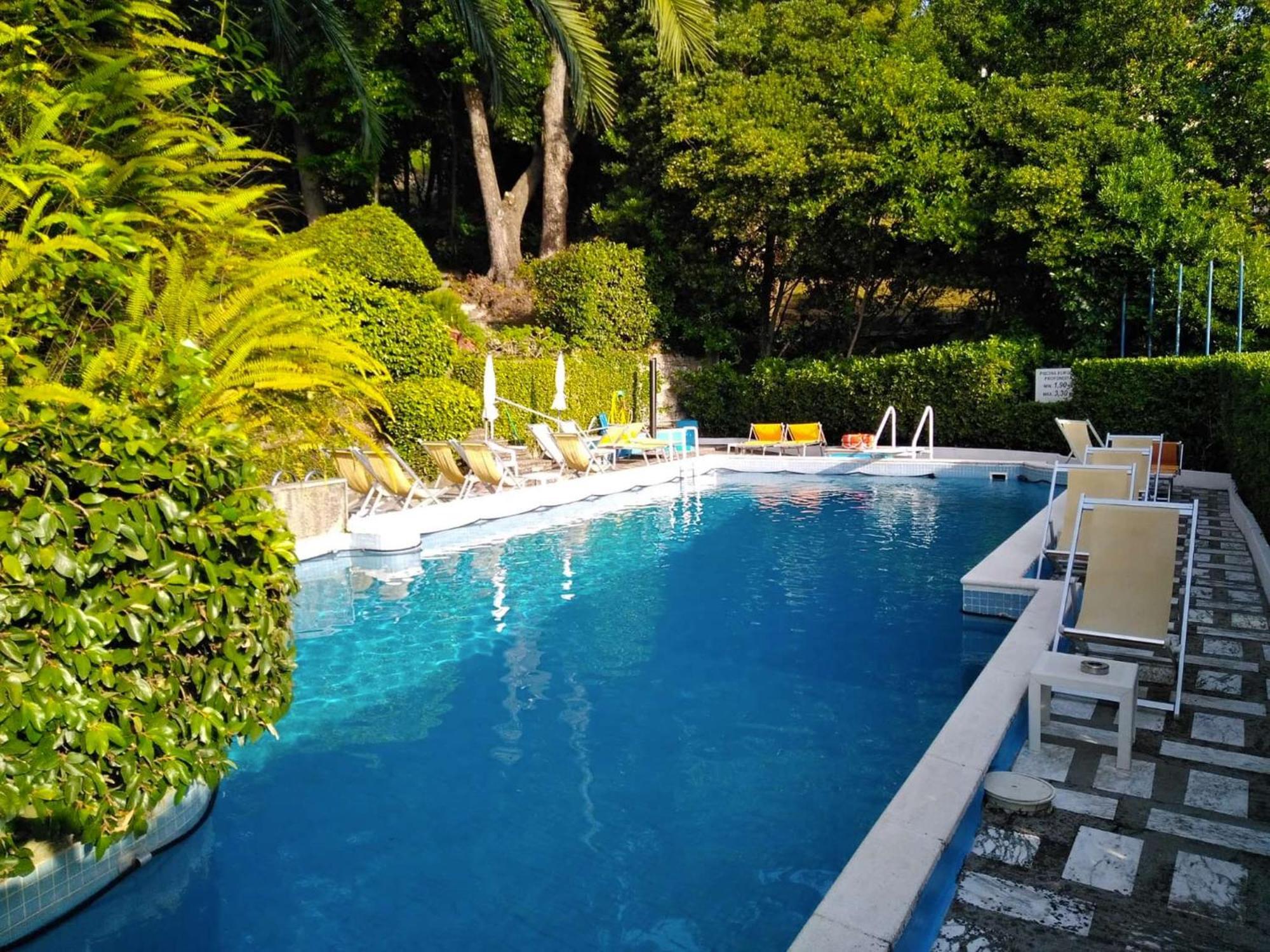 Eurotel 312 Rapallo Exteriör bild